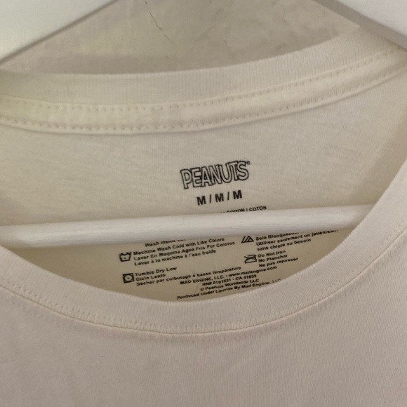 Snoopy peanuts American flag shirt - Picture 3 of 5